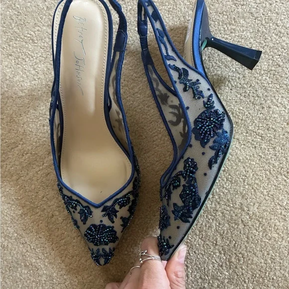 Betsey Johnson Nikki Embroidered Slingback Evening Pump navy blue 8.5 - Picture 6 of 10